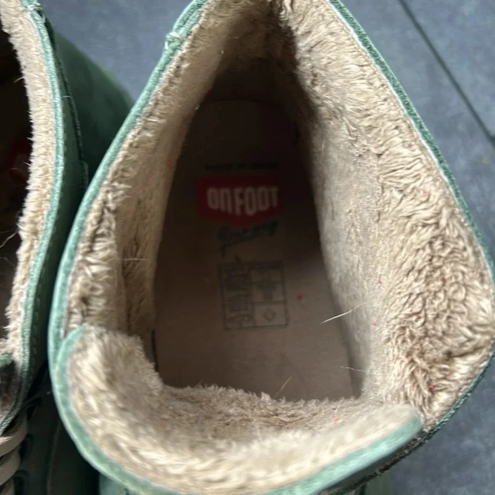 On Foot 29001 High Top Green  Sneaker in Kaki Khaki. Size 38